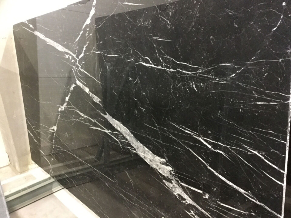 Marmors-Nero-Marquina-1 Marmors Nero Marquina 1